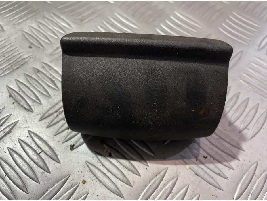 Заден пепелник за Opel Astra G Заден пепелник за Opel Astra G