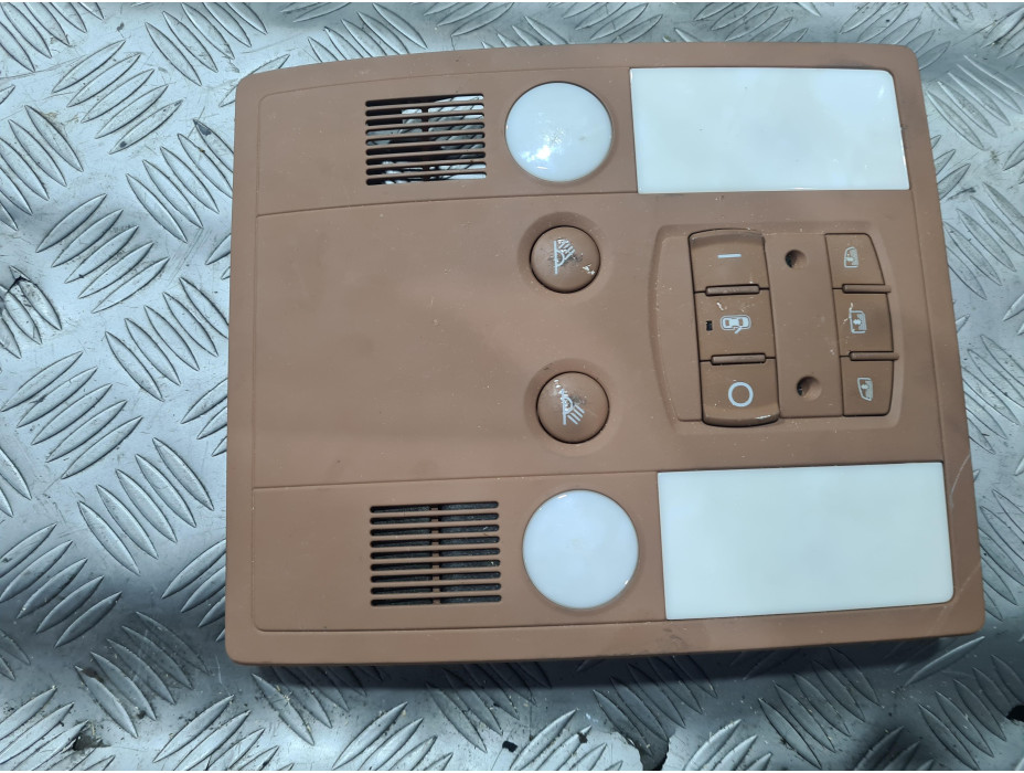 Заден плафон за Audi A8 D3