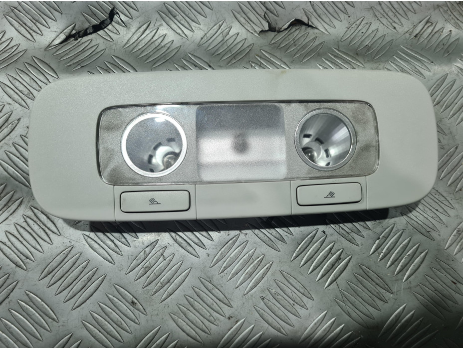 Заден плафон за VW Passat B6