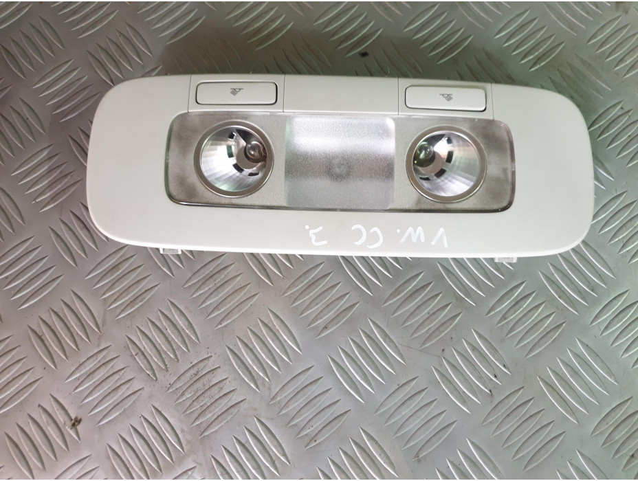 Заден плафон за VW Passat CC 2.0TSI Заден плафон за VW Passat CC 2.0TSI