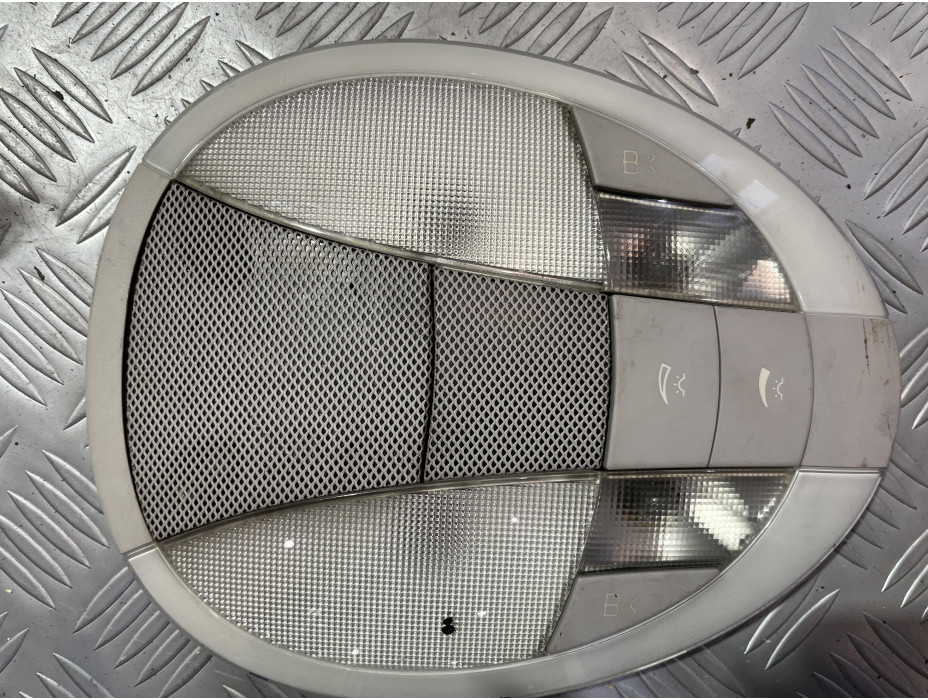 Заден плафон за Мерцедес Е 320 комби / Mercedes E 320 W211