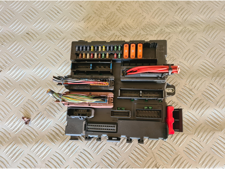 Задна бушониера за Opel Vectra C Estate 2.2d