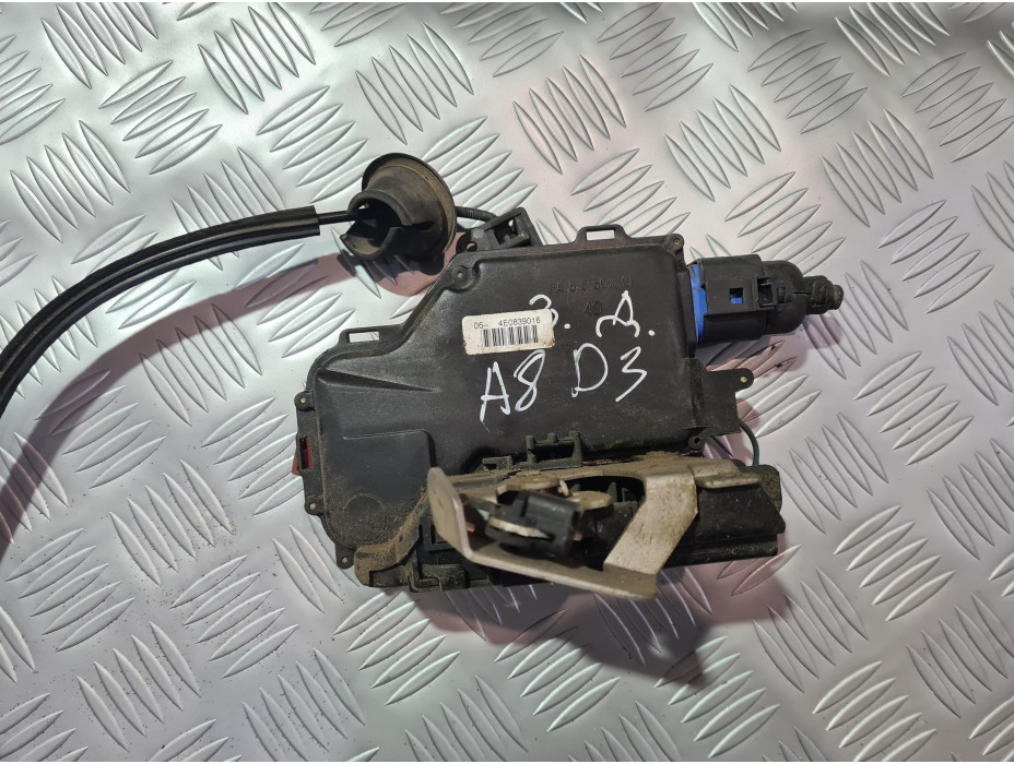 Задна дясна брава за Audi A8 D3 KeyLess GO