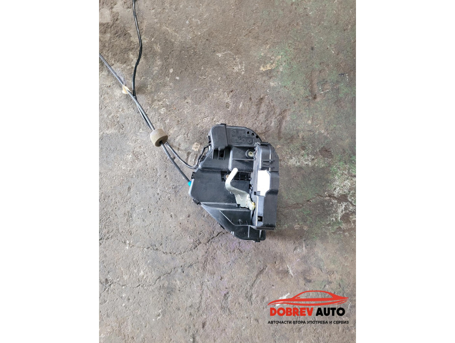 Задна дясна брава за Mercedes CLS W219 Задна дясна брава за Mercedes CLS W219