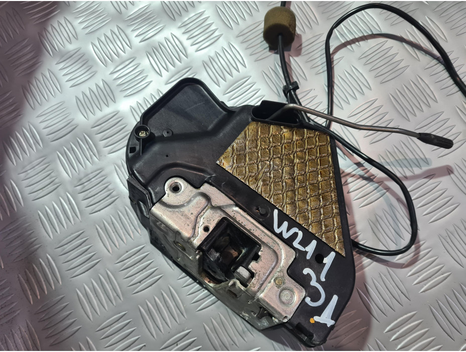 Задна дясна брава за Mercedes E Class W211 Sedan