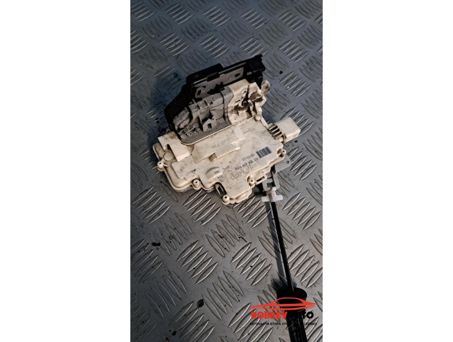 Задна дясна брава за VW Passat B7 1.6 TDI