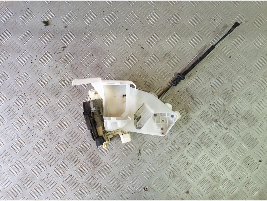 Задна дясна брава за Фолксваген Пасат Б7 / VW Passat B7 2.0 TDI