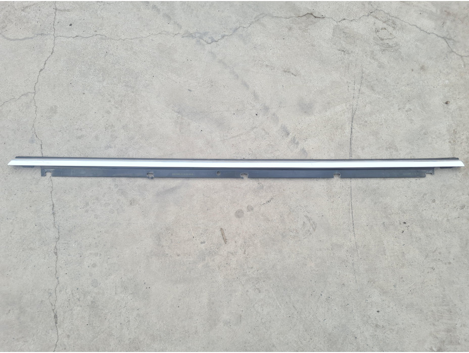 Задна дясна водобранна лайсна за Audi A6 C6 2.7 TDI Quattro