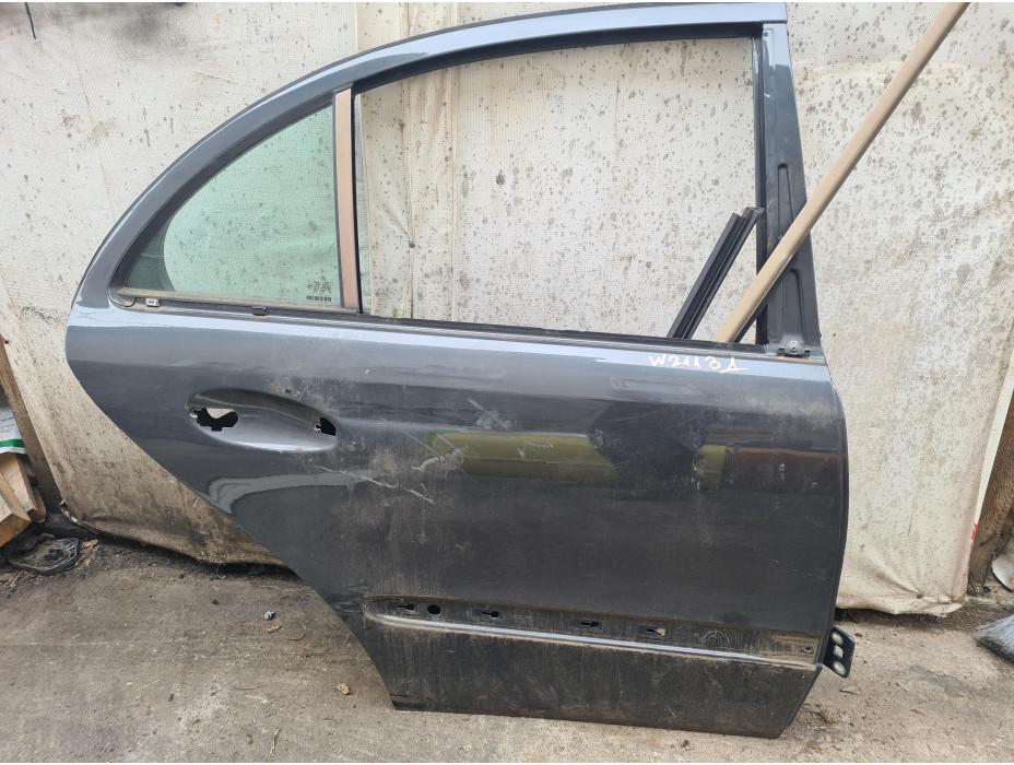 Задна дясна врата за Mercedes E Class W211