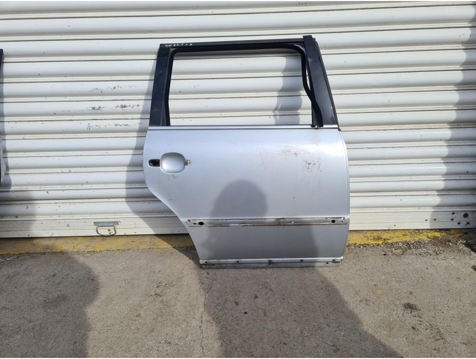 Задна дясна врата за Фолксваген Пасат Б5.5 комби / VW Passat B5.5  2.5 TDI