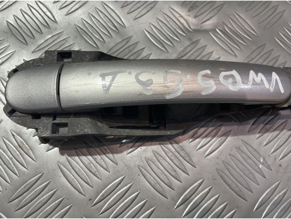 Задна дясна външна дръжка за Фолксваген Пасат Б5.5 комби / VW Passat B5.5  2.5 TDI