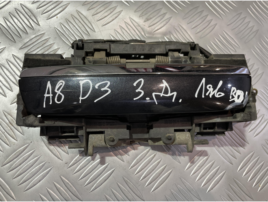 Задна дясна външна дръжка с Keyless Go за Ауди А8 Д3 / Audi A8 D3 4.2 i 335к.с.