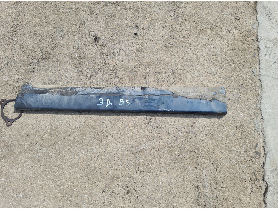 Задна дясна външна лайсна за VW Passat B5 2.5 TDI