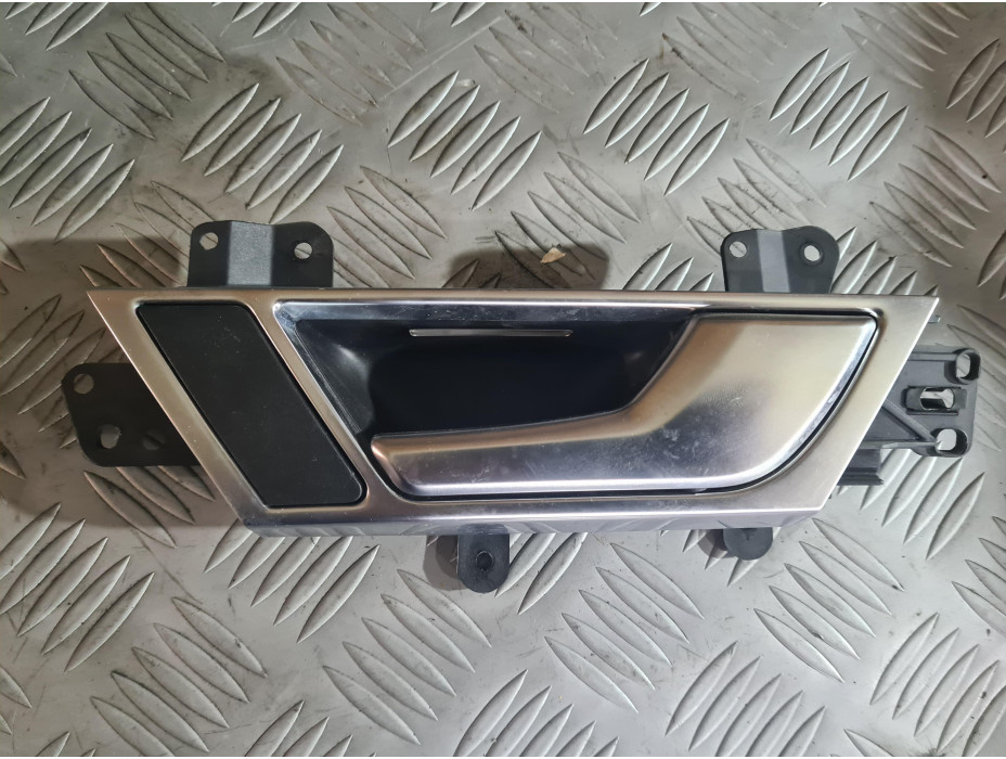 Задна дясна вътрешна дръжка за Audi A6 C6 2.7 TDI Quattro