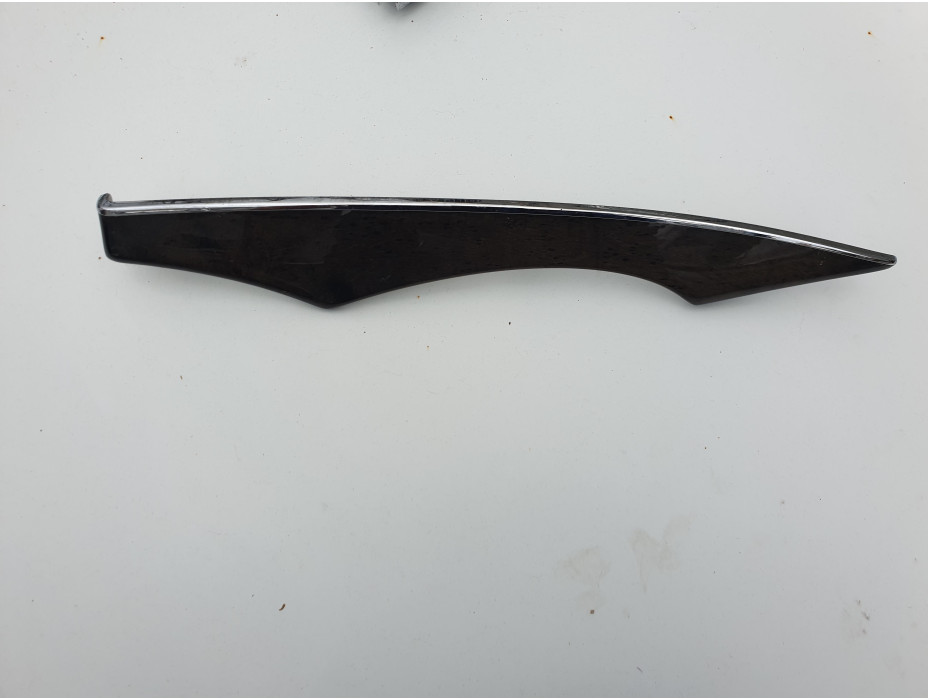 Задна дясна вътрешна лайсна за Mercedes E Class W211 2.7CDI Задна дясна вътрешна лайсна за Mercedes E Class W211 2.7CDI