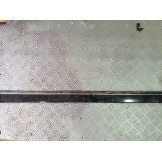 Задна дясна горна лайсна за Audi A8 D3 Задна дясна горна лайсна за Audi A8 D3