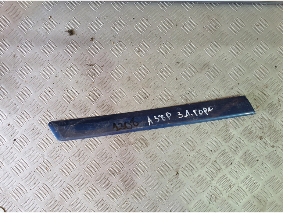 Задна дясна лайсна за Ауди А3 8п Спортбек / Audi A3 8P Sportback Задна дясна лайсна за Ауди А3 8п Спортбек / Audi A3 8P Sportback