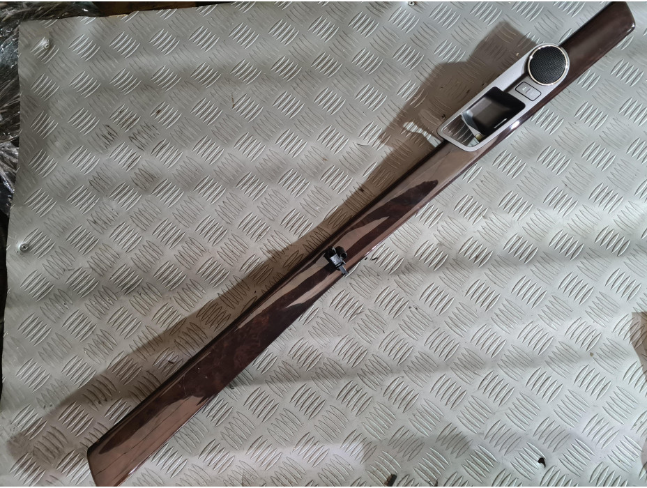 Задна дясна лайсна за врата за VW Phaeton Long