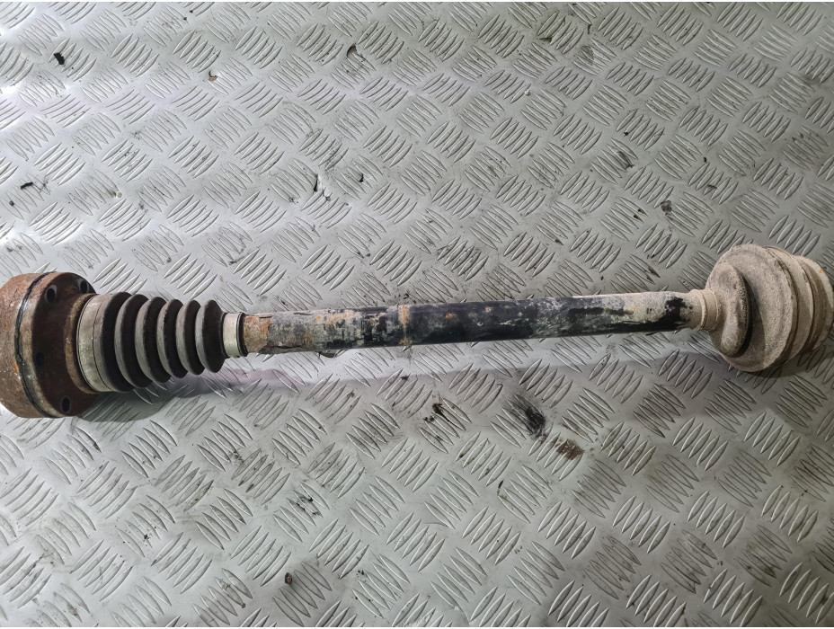 Задна дясна полуоска за Audi A6 C6 3.2 FSI Quattro