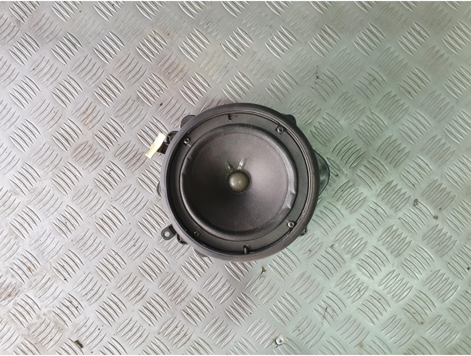 Задна дясна тонколона Bose за Audi A8 D3 4.0 TDI