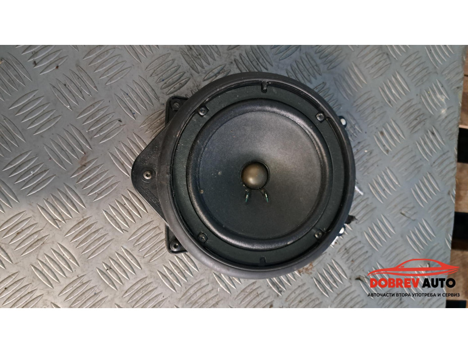 Задна дясна тонколона Bose за Audi A8 D3 Задна дясна тонколона Bose за Audi A8 D3