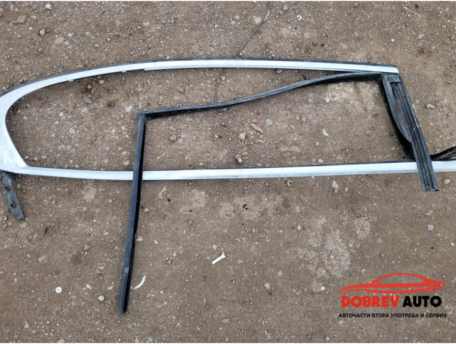 Задна дясна (хром лайсна) за BMW 740d G11 Задна дясна (хром лайсна) за BMW 740d G11