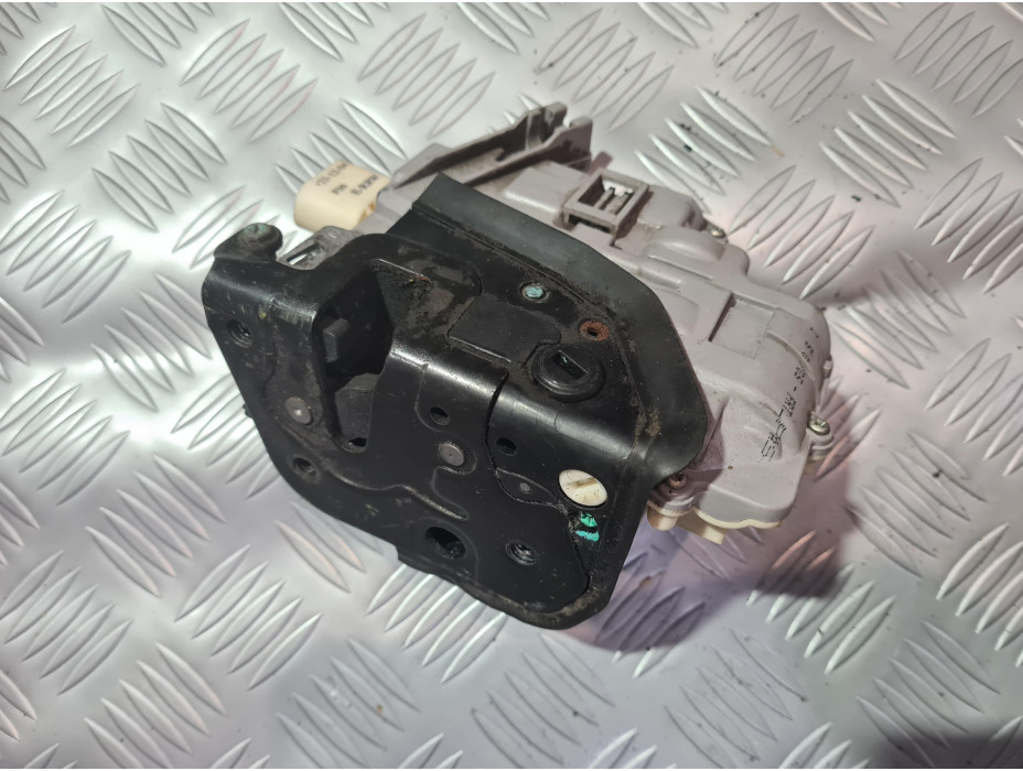 Задна лява брава за Audi A3 8p Sportback