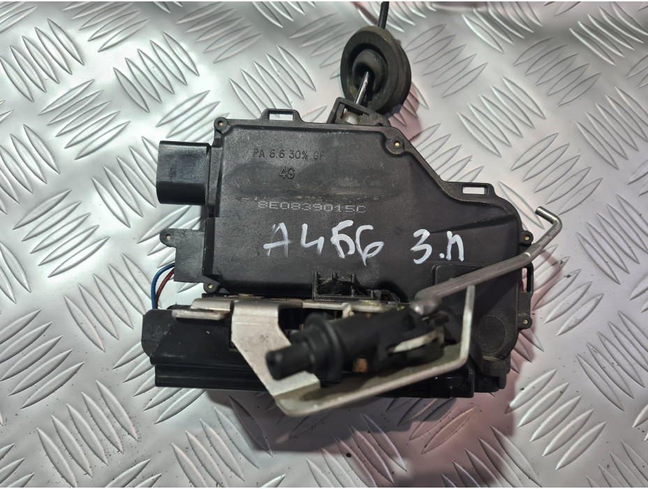 Задна лява брава за Audi A4 B6