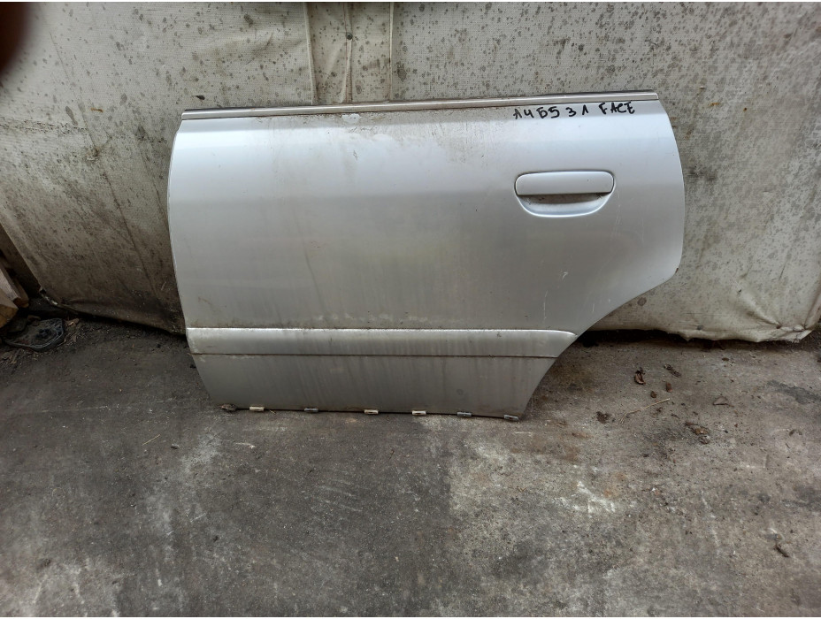 Задна лява врата за Audi A4 B5 Фейслифт Задна лява врата за Audi A4 B5 Фейслифт