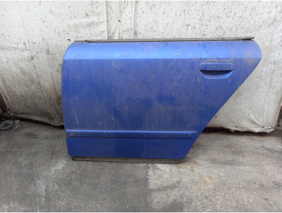 Задна лява врата за  Audi A4 B6 Avant