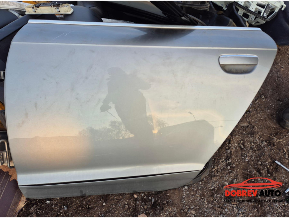 Задна лява врата за Audi A6 4F TDI Задна лява врата за Audi A6 4F TDI