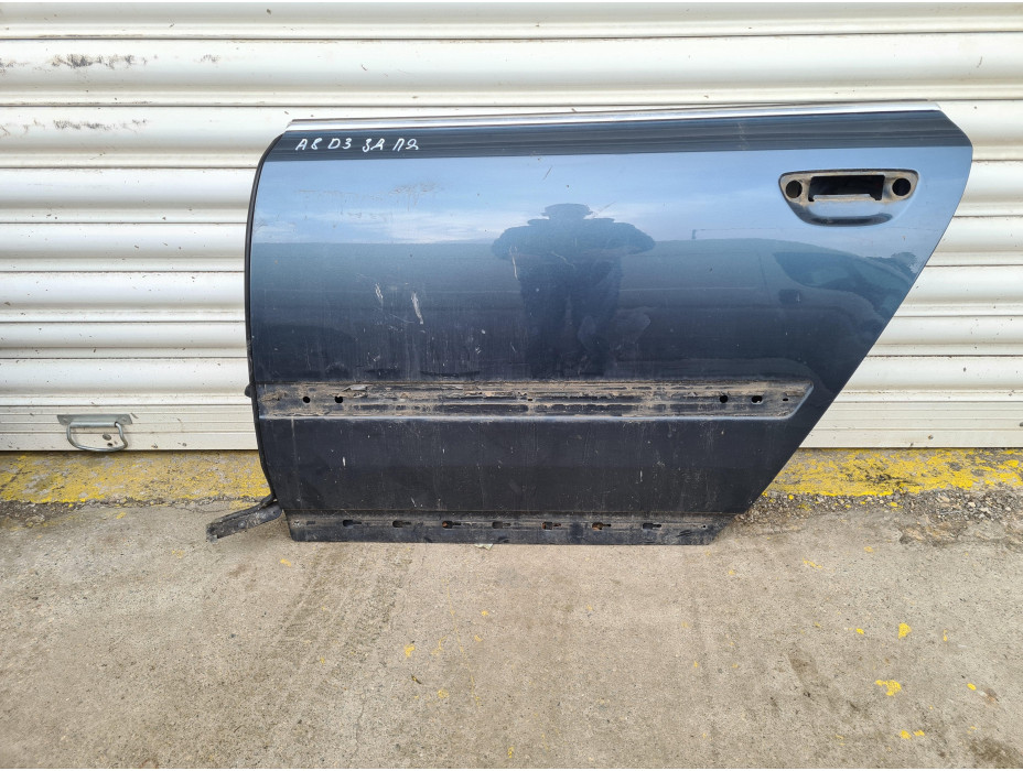 Задна лява врата за Audi A8 D3 Задна лява врата за Audi A8 D3