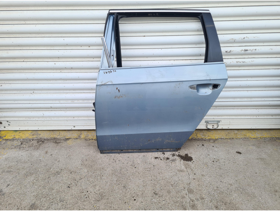 Задна лява врата за VW Passat B7 Комби