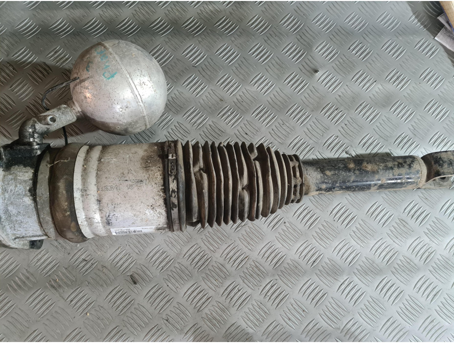 Задна лява въздушна възглавница за VW Phaeton Задна лява въздушна възглавница за VW Phaeton