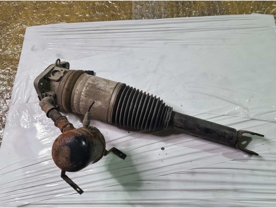 Задна лява въздушна възглавница за Ауди А8 Д3 / Audi A8 D3 4.2 i 335 к.с.