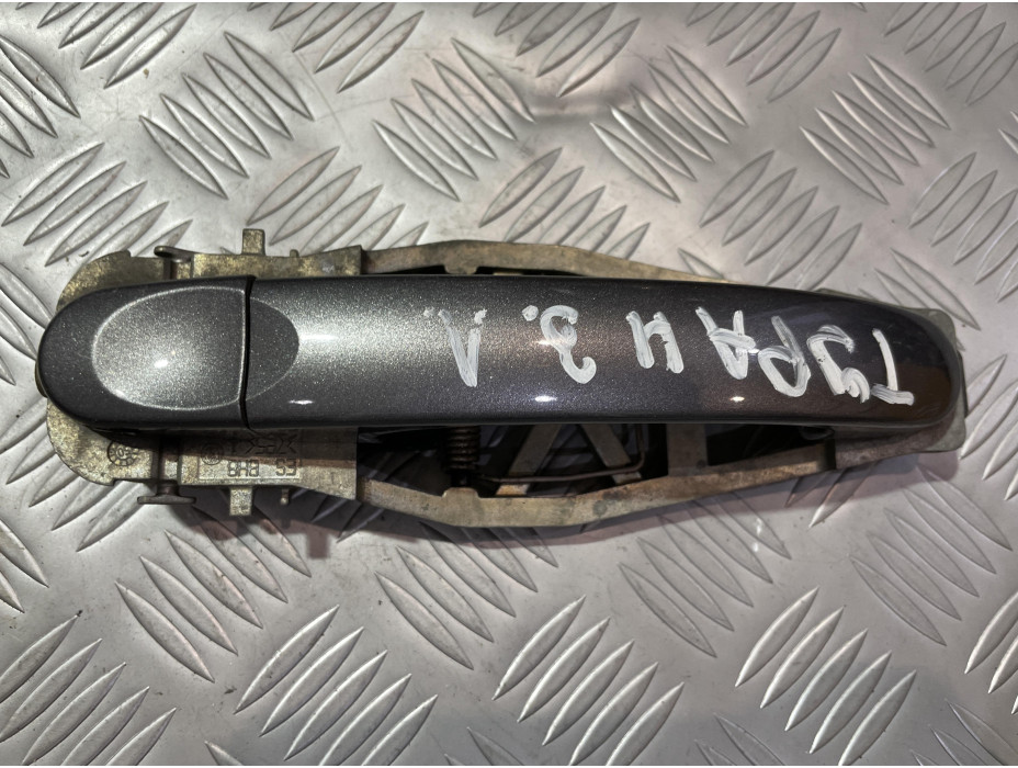 Задна лява външна дръжка за Volkswagen Touran 1T