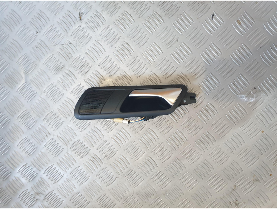 Задна лява вътрешна дръжка за VW Passat B6 2.0 TDI