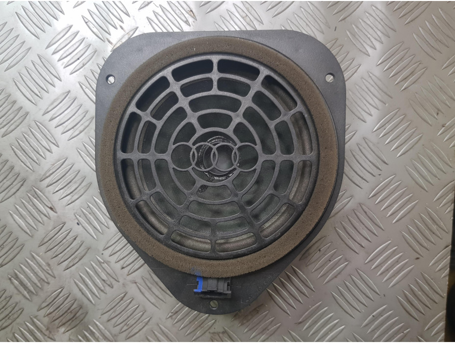 Задна лява тонколона B&O за Audi A5 8T Coupe