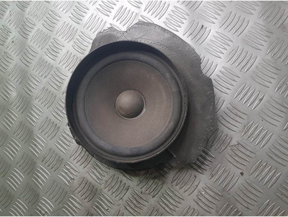 Задна лява тонколона за Mercedes E Class W211 Задна лява тонколона за Mercedes E Class W211