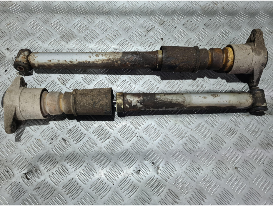 Задни амортисьори за VW Passat B5 2.5 TDI