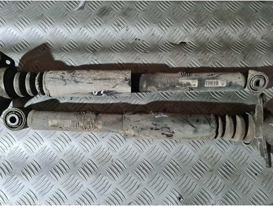 Задни амортисьори за VW Passat B6 2.0 TDI ВМР