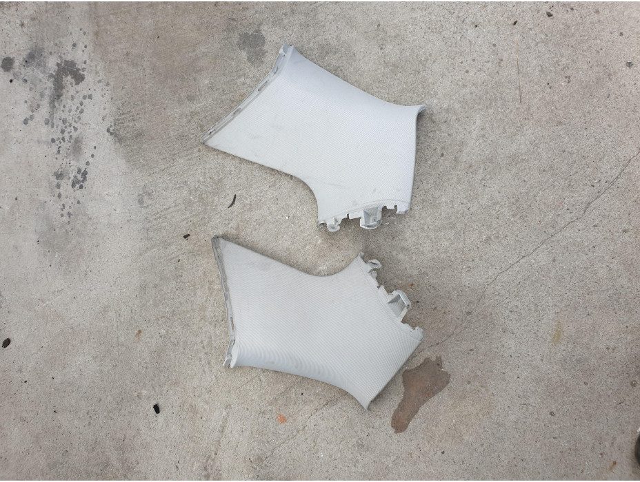 Задни кори за колонки за Audi A3 8P Задни кори за колонки за Audi A3 8P