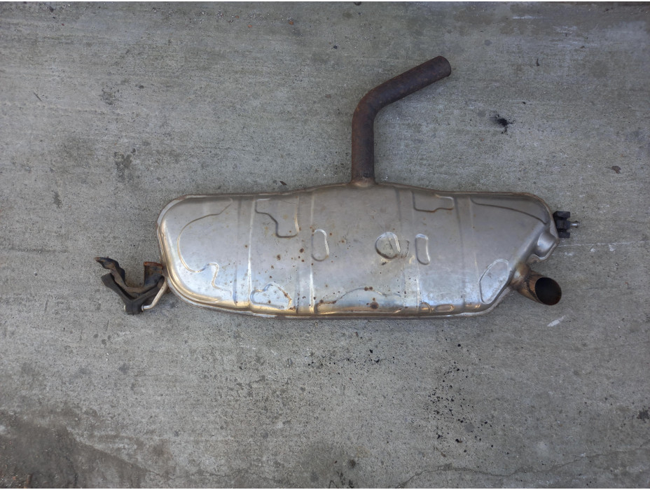 Задно гърне за VW Golf MK 5 1.6 FSI