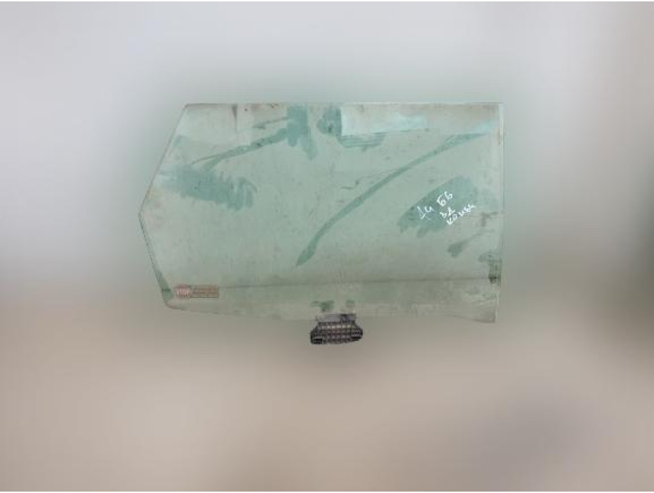 Задно дясно стъкло за Audi A4 B6 комби Задно дясно стъкло за Audi A4 B6 комби