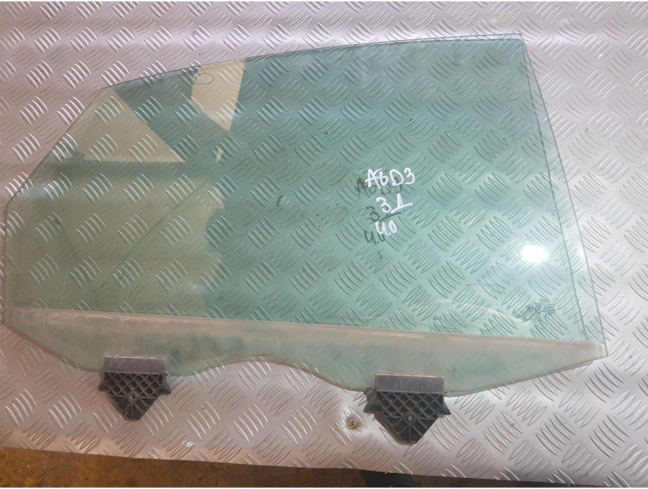 Задно дясно стъкло за Audi A8 D3 4.0tdi