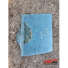 Задно дясно стъкло за Mercedes C Class W203- Комби