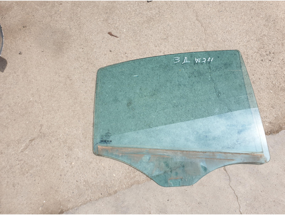 Задно дясно стъкло за Mercedes E Class W211 2.7CDI