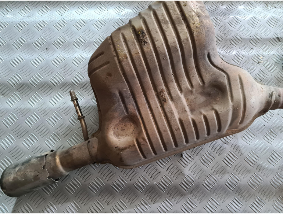 Задно ляво гърне за Audi A6 C6 3.2 FSI Quattro Задно ляво гърне за Audi A6 C6 3.2 FSI Quattro