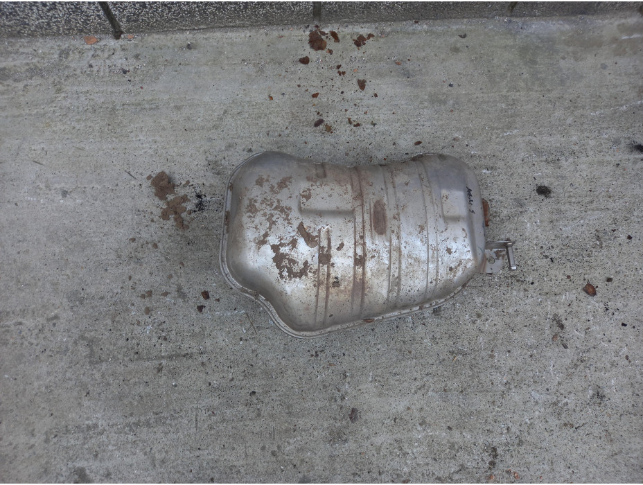 Задно ляво гърне за Audi A8 D3 4.2 i