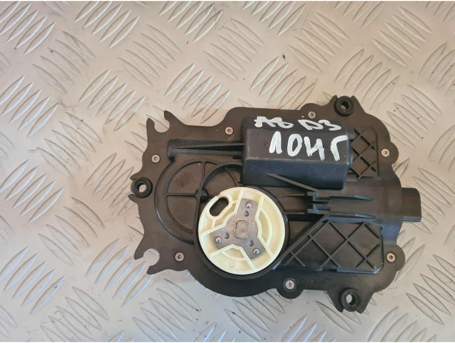 Задно ляво моторче за брави с вакуум за Audi A8 D3 4.2i Long